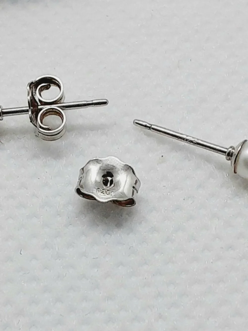 NEW 925 Minimalist sterling silver and faux pearl post earrings